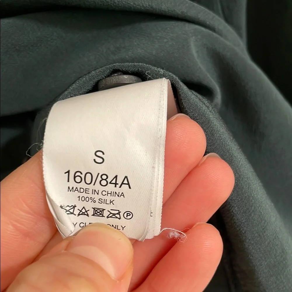 Kate Spade Silk Button-Up Long Sleeve Blouse - Picture 4 of 6